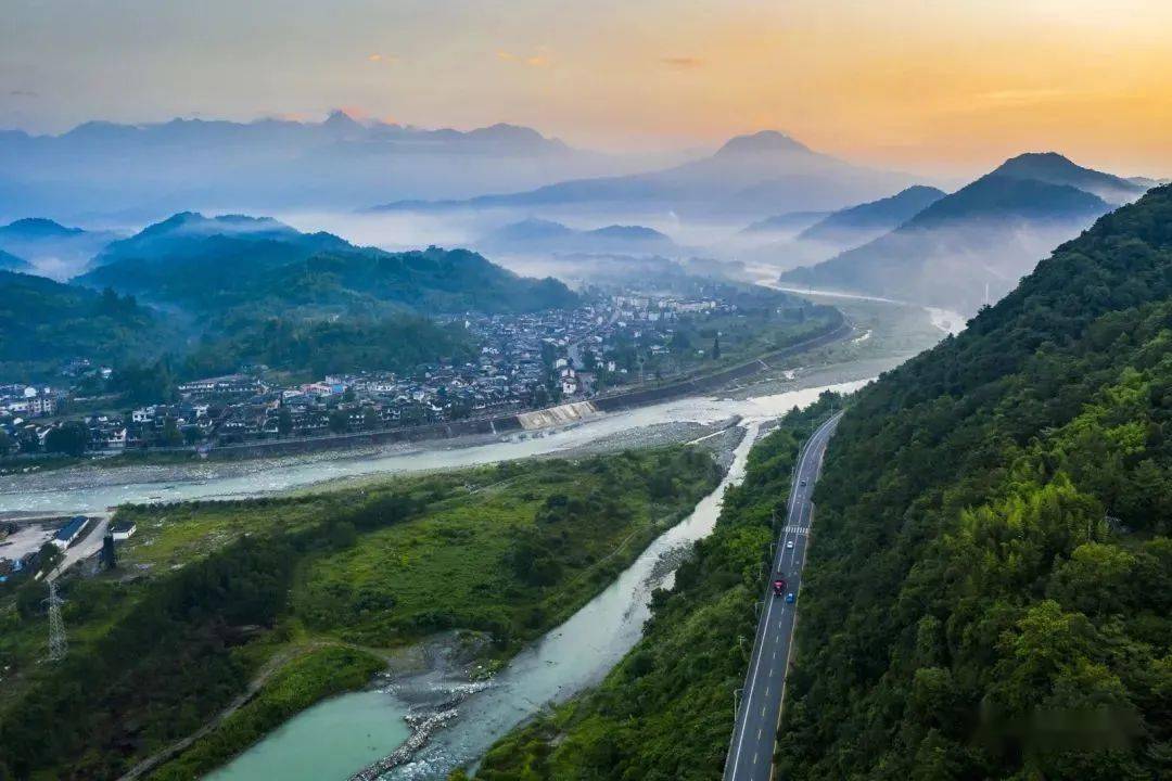 探秘彭州小巷,品味独特风味