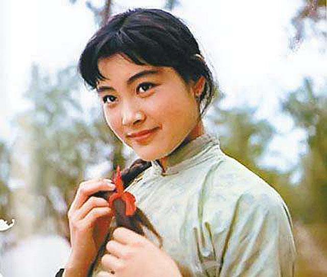 小花电影全,友情的色彩与家的温暖温馨呈现