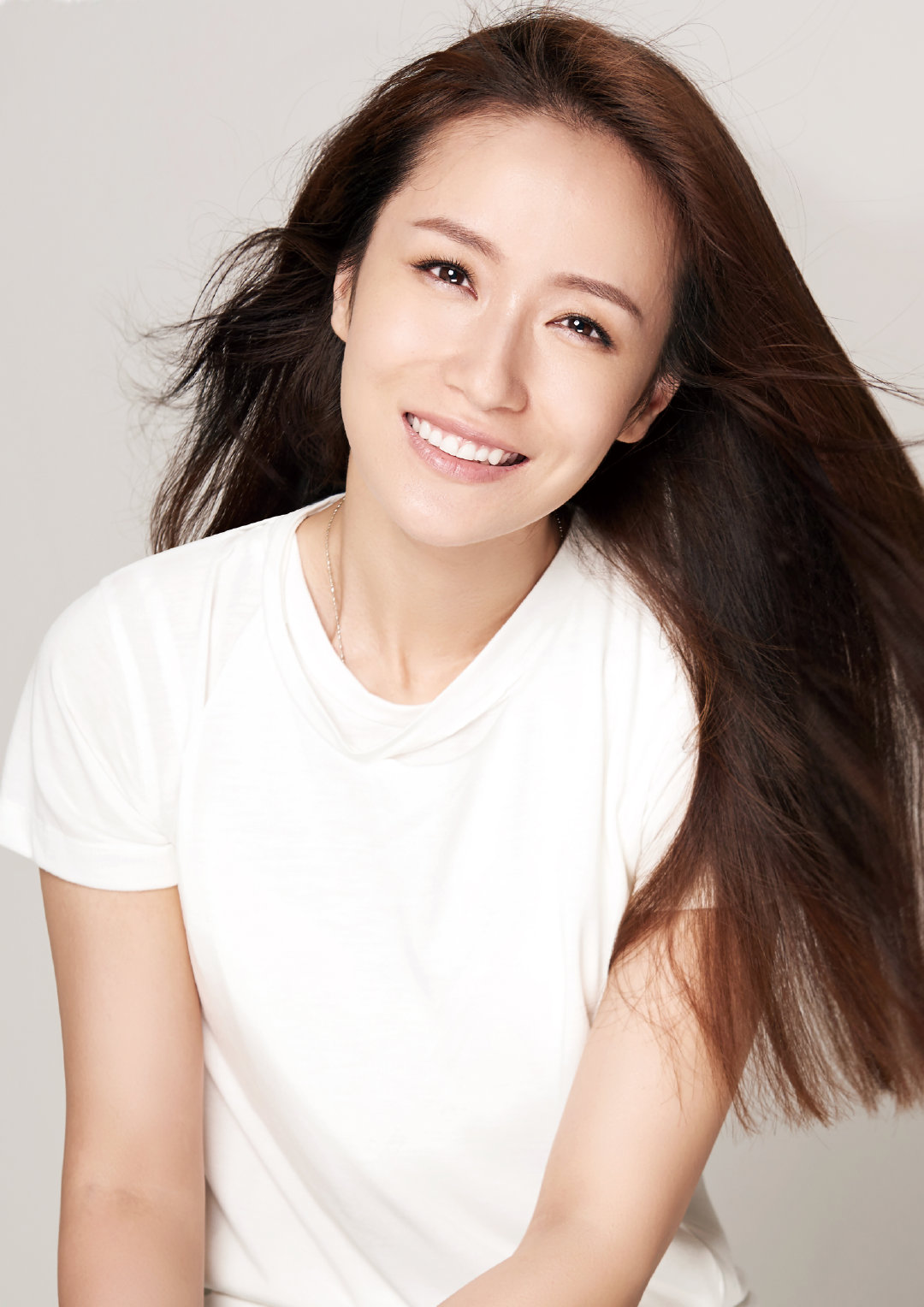 星辉闪耀的影视新星——演员丁洋的双重璀璨人生