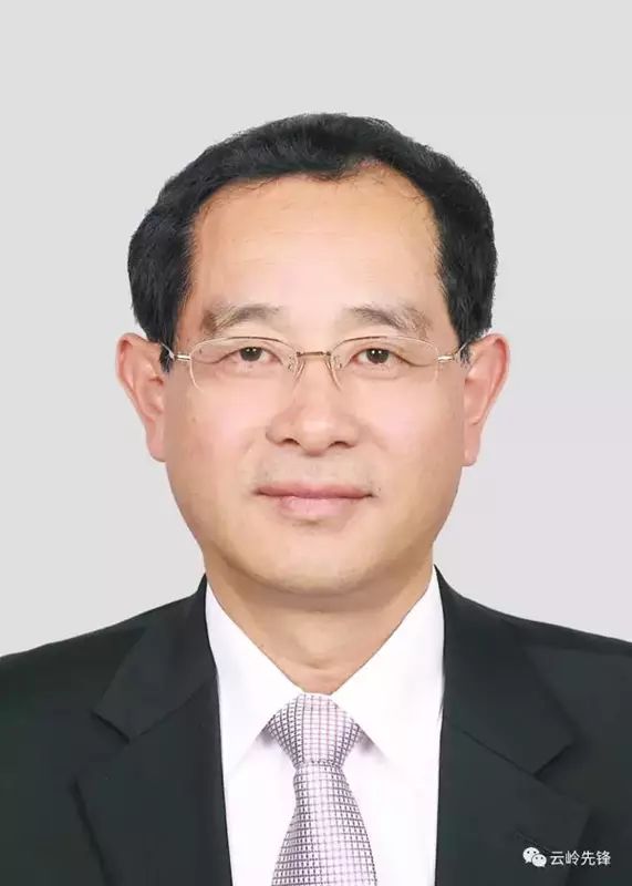 云南李长林最新职务变动，友情中的职场成长与温馨日常