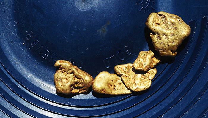 加纳淘金,最新动态、历史背景与当代地位全解析