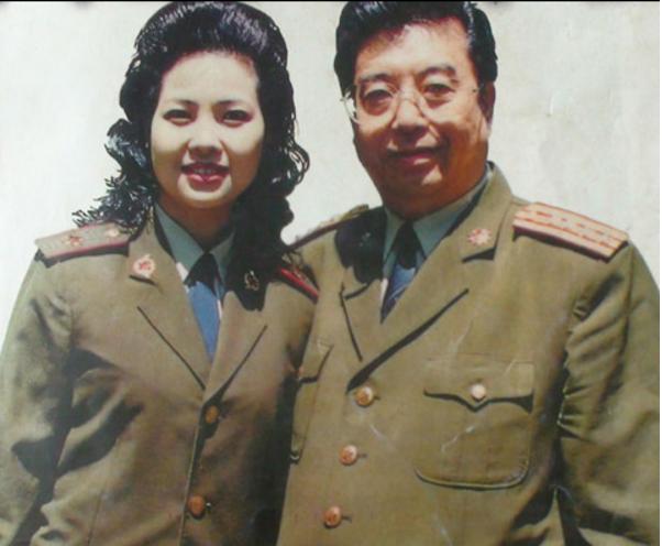 最新公开课，探索小巷隐藏宝藏，开启特色小店奇妙之旅