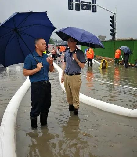 栖霞暴雨最新视频，小巷深处的隐藏瑰宝曝光