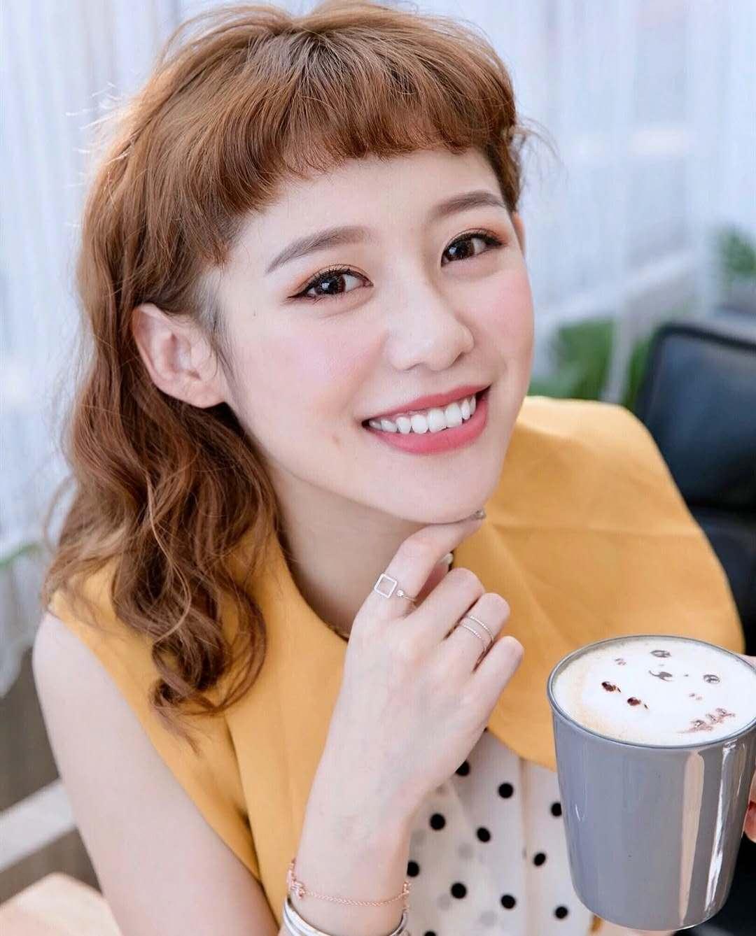 最新蛋蛋卷制作步骤指南,轻松掌握蛋蛋卷技巧!