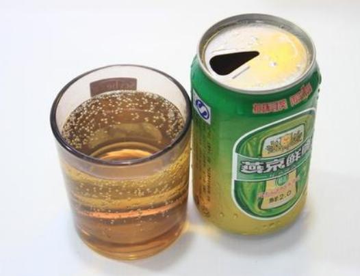 探索独特酒香之旅，最新罐装酒小巷中的隐藏宝藏