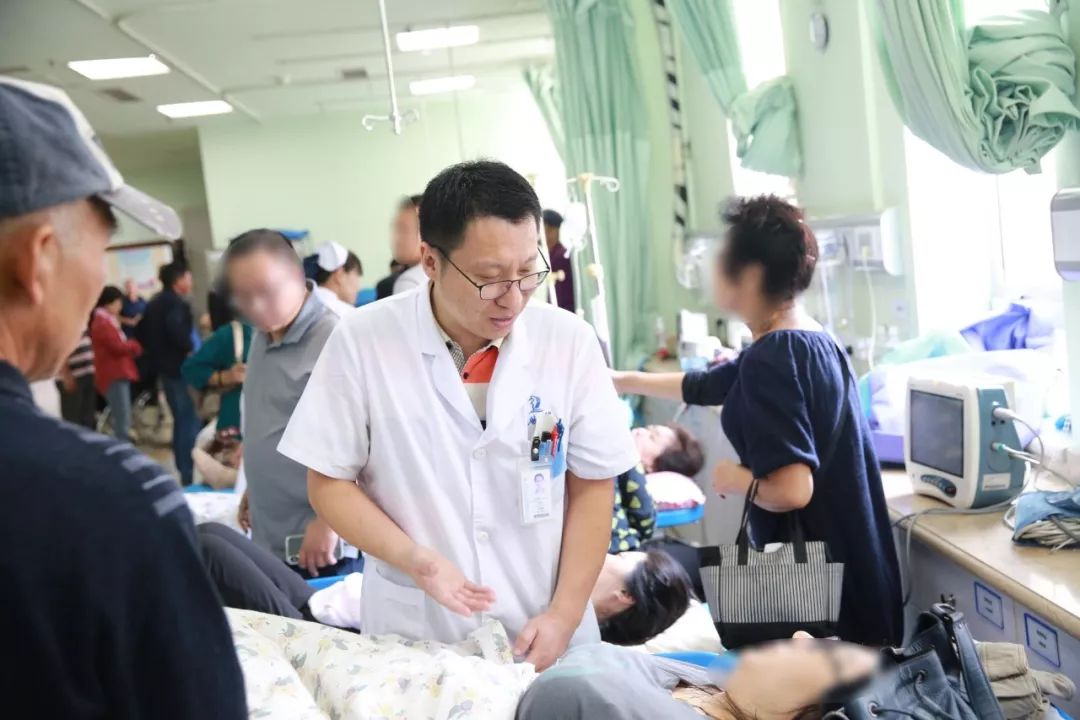 最新急诊前沿的温馨日常关怀