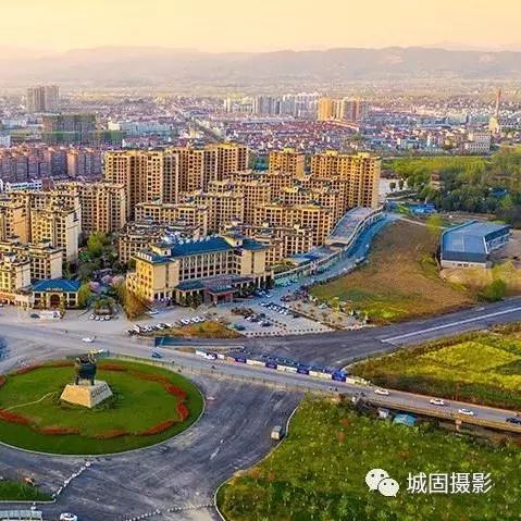 探索城固最新面貌，展现城市的崭新风采