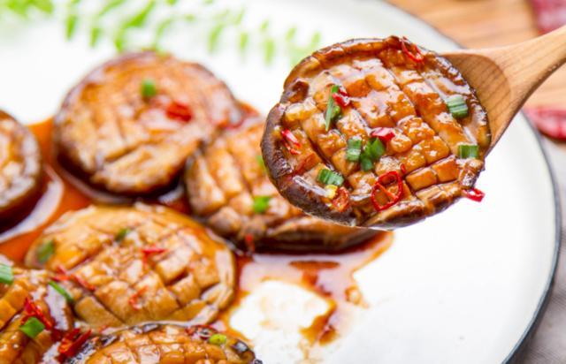 科技重塑素食盛宴，引领未来生活新风尚的素食佳肴