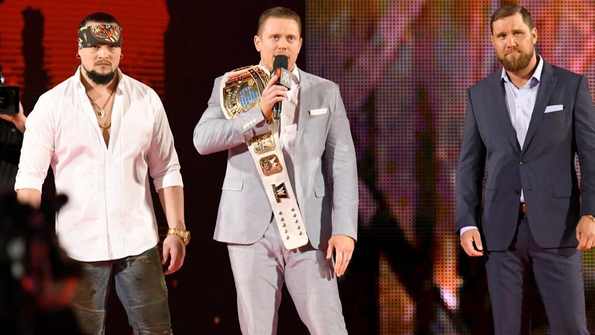 WWE最新动态揭秘，摔跤场上的暖心瞬间