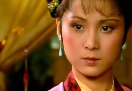 欧姓女演员带你探寻自然之美，宁静之旅，远离尘嚣的内心世界