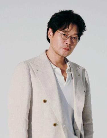 男演员明，星途璀璨，影响力深远扩展的传奇人生