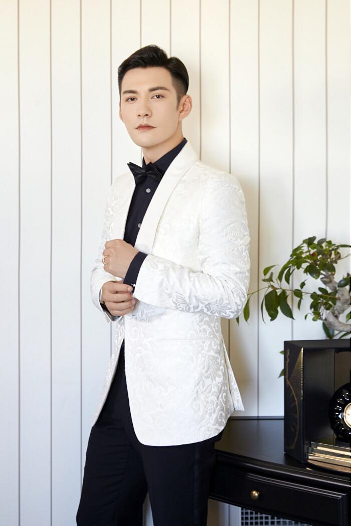 中年男演员的魅力，演技之外的风采展现