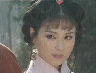 古装女明星的魅力瞬间，日常趣事与深厚友情纽带