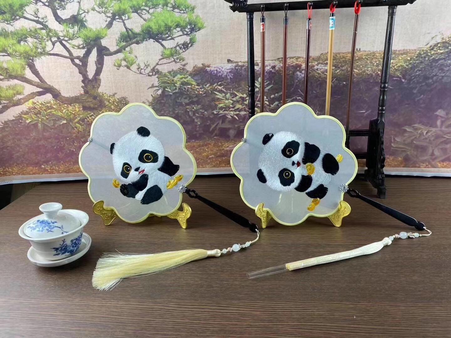 小巷深处的艺术瑰宝，双面绣扇子价格详解