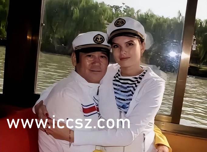最新搭讪AV与小巷深处的特色小店探秘