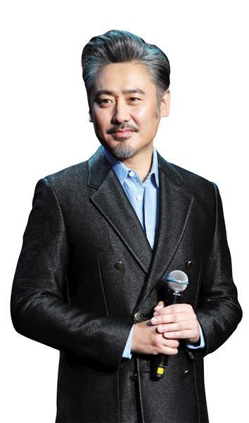 吴秀波最新发现，小巷深处的独特风味美食揭秘
