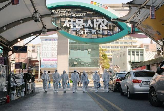 韩国新冠疫情最新动态，温情友情故事与疫情进展同步更新