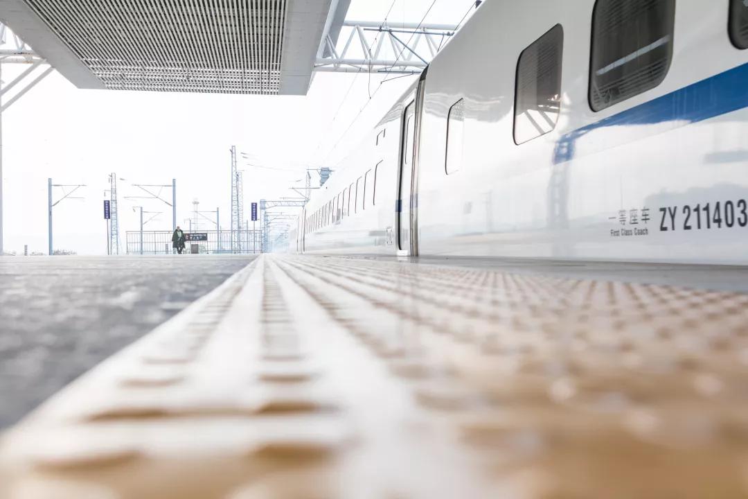 最新动车站，极速之旅启程🚄