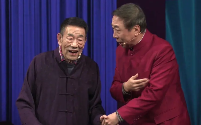 扬少华最新相声魅力四溢，笑料不断上演！